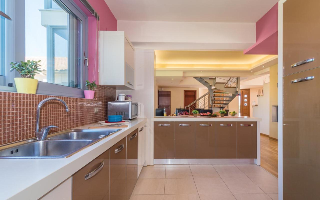 Astarte Villas - Istar Villa With Tennis Court Makhairadhon Luaran gambar