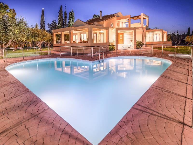 Astarte Villas - Istar Villa With Tennis Court Makhairadhon Luaran gambar